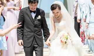 适合婚礼上唱的歌 适合婚礼上唱的歌